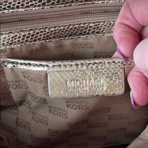 Michael Kors Gold bag - Picture 11 of 16